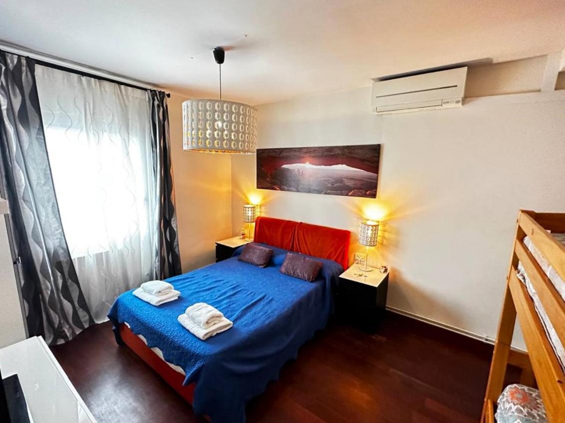 Rooms Arago Barcelona Buitenkant foto
